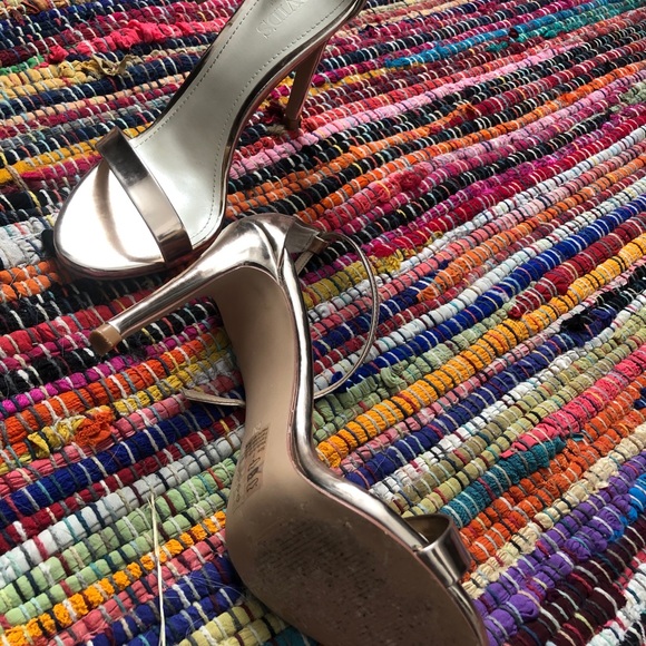 Rose gold heels - Picture 3 of 4